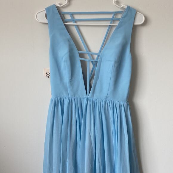 Fame & Partners Summer Angel Dress in Ice Blue Size: 2 - Picture 3 of 13